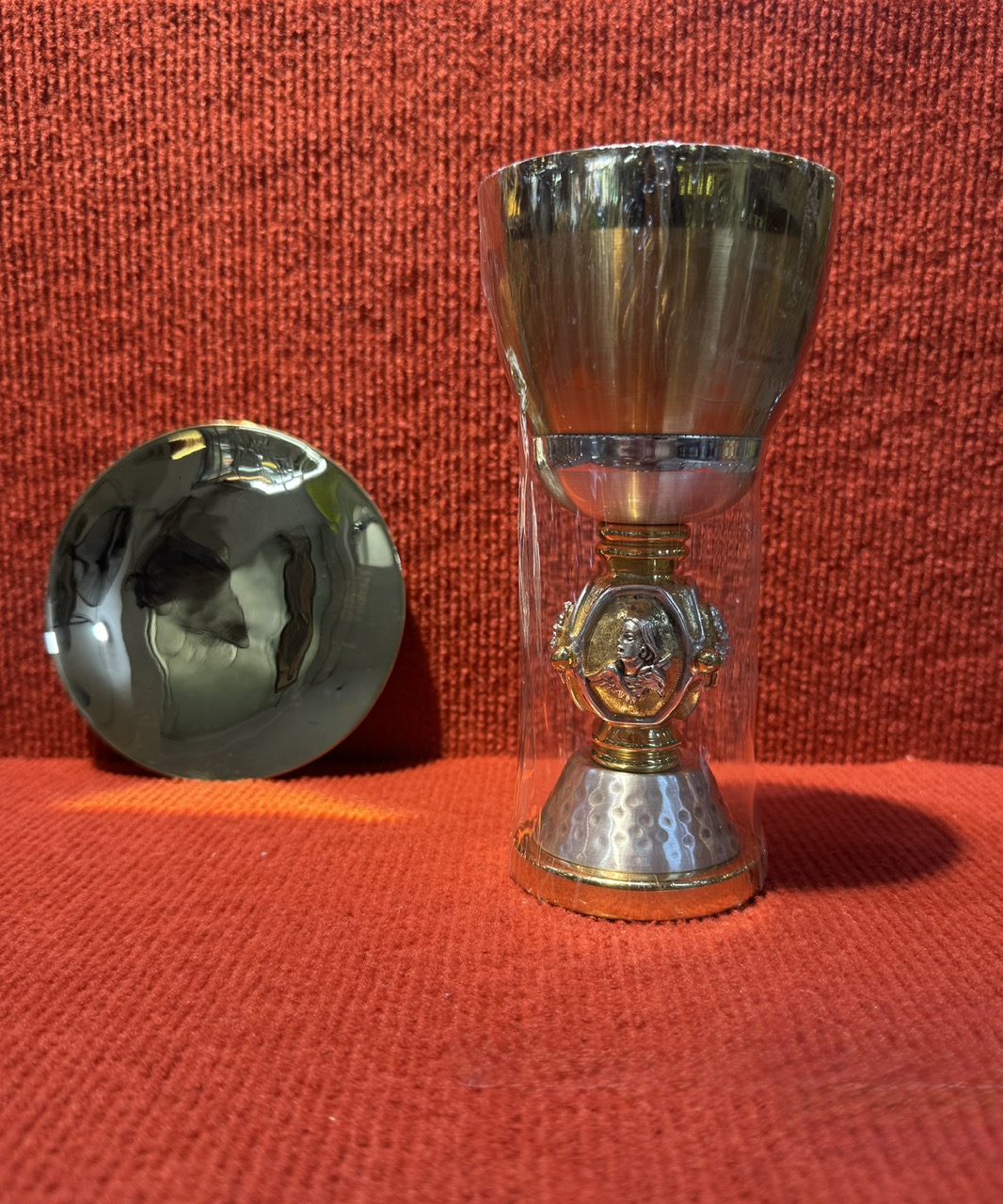 1574. Chén lễ tay cầm 4 thánh sử Italia (8.5*17.5)cm