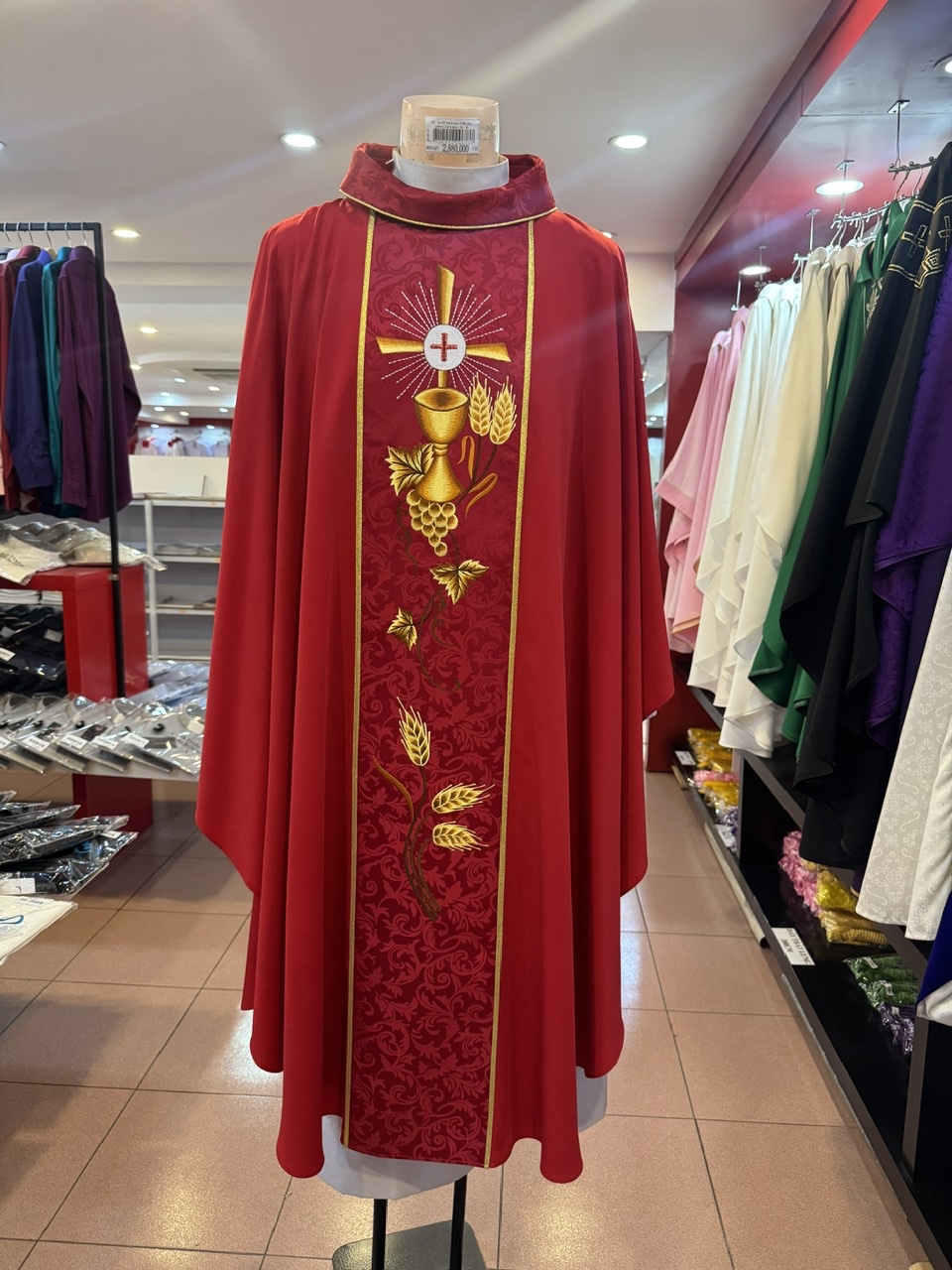 65.  Áo lễ thêu máy CRL đắp galon(T&S dài) - SL - Đ