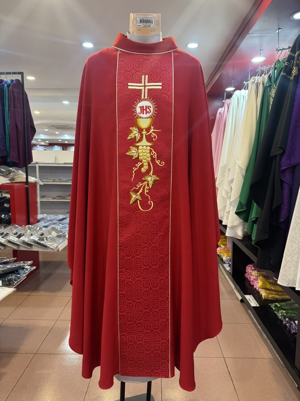 0149-25 Áo lễ thêu máy DI đắp galon tay thường - Đ - 4XL - NGẮN